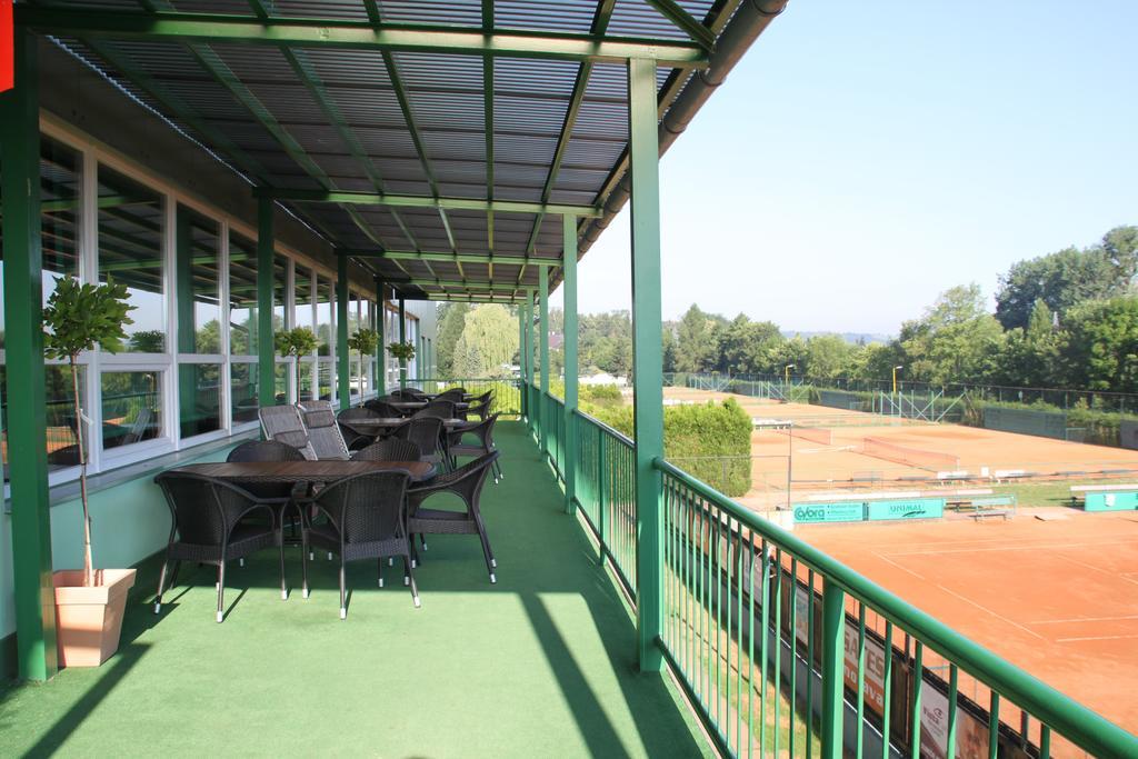 Penzion Tenis Klub Deza Valašské Meziříčí Екстериор снимка